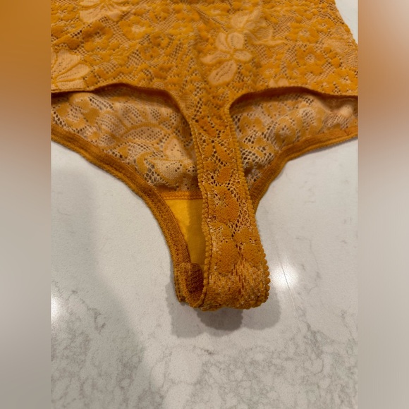 Free People intimately orange floral bodysuit size large - Picture 8 of 10